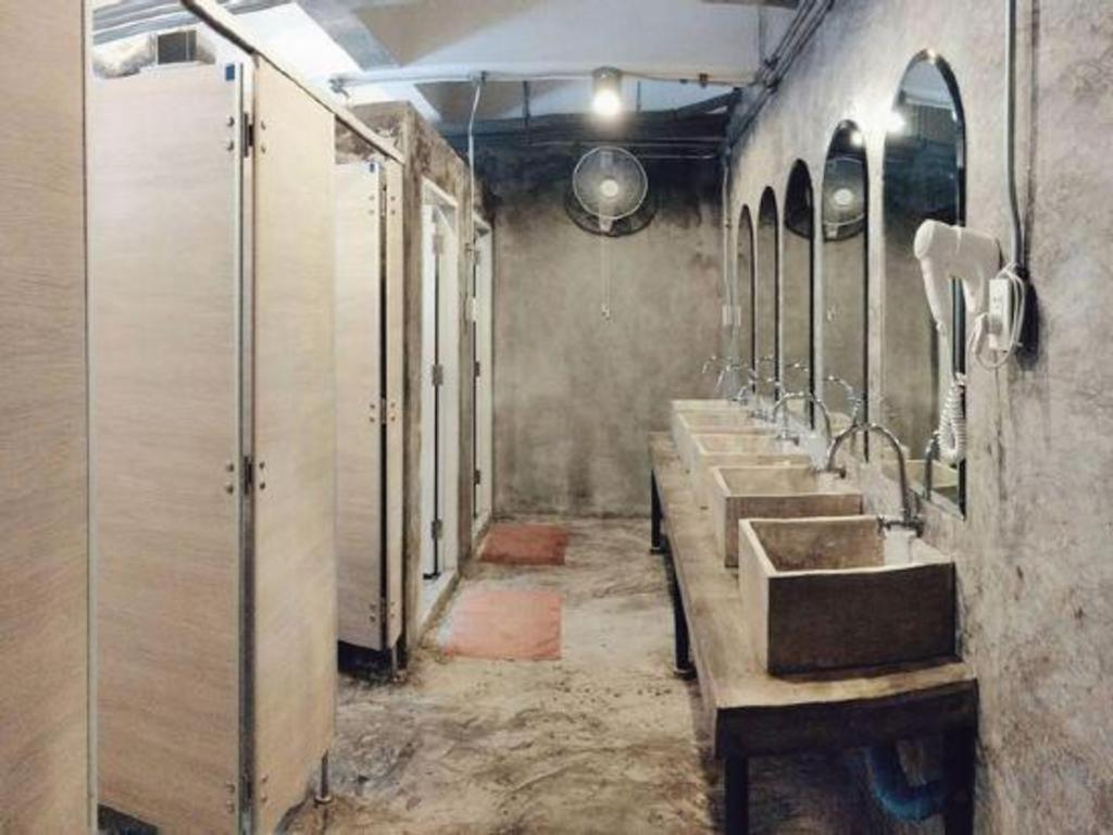 Vm1 Hostel Бангкок Экстерьер фото